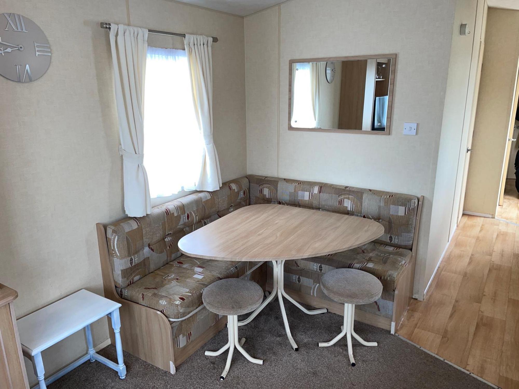 The Luxury Wolds Retreat 6 Berth 3 Bedrooms Beds Made For Arrival Wifi Ingoldmells Exterior photo